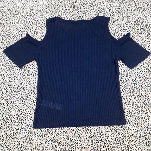 💥3/$25💥Cold Shoulder Semi Sheer Ribbed Crop Top-4 - Picture 2 of 5